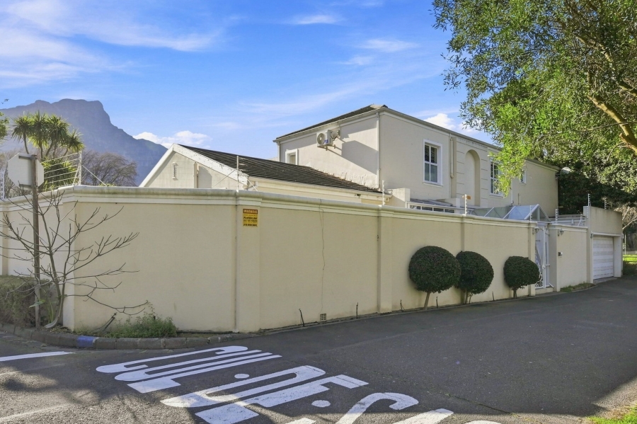 6 Bedroom Property for Sale in Newlands Western Cape